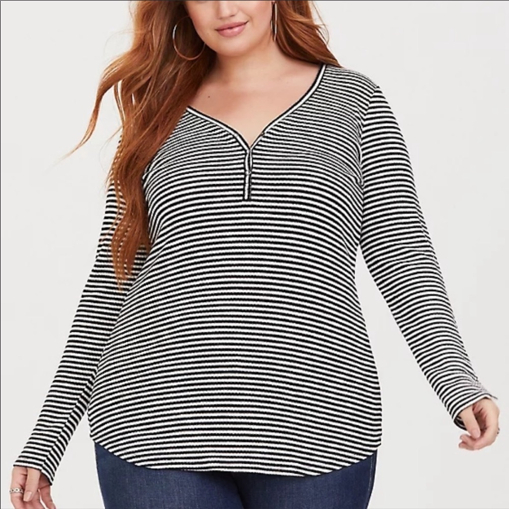 Torrid ribbed knit Henley tee